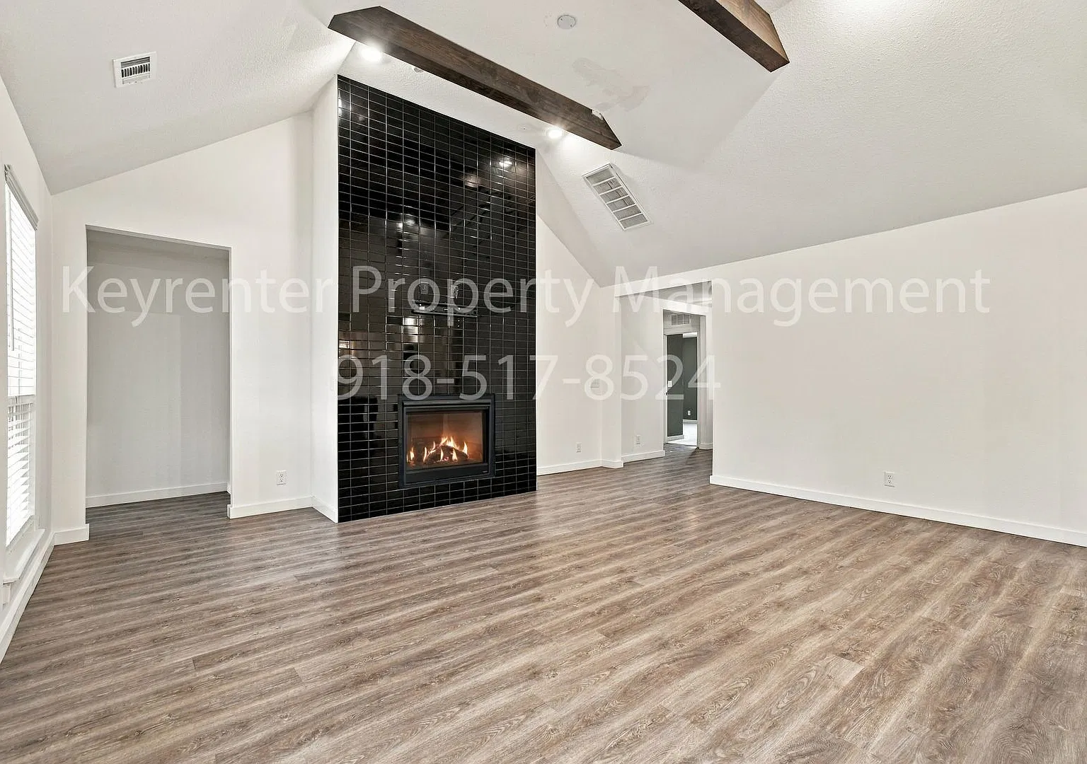 Stunning 4 Bed 3 Bath Broken Arrow Gem — Photo 3