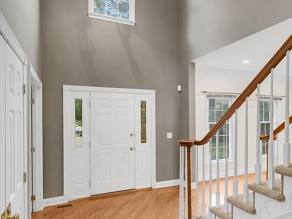 5th image of 5 Savannah Ct