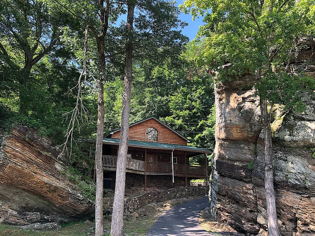 101 Shady Cliff Rd photo 1