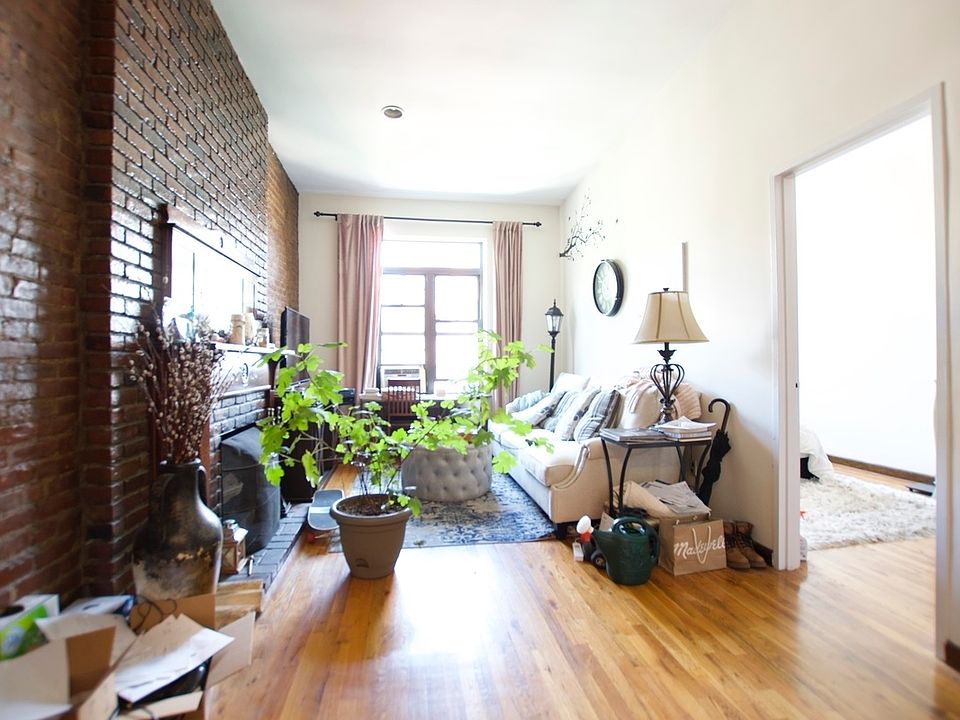 1st image of 131 W 75th St APT 5