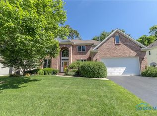 8868 Cedar Bend Rd, Sylvania, OH 43560