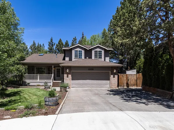 1028 SE Banewood Ct, Bend, OR 97702