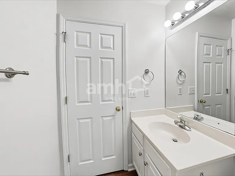 1513 Cardinal Ln — Photo 16