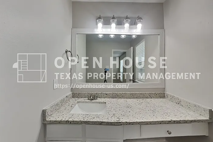 4102 Sand Ripple Ln — Photo 10