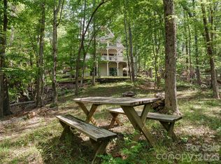 43 Hungryneck Hollow Ln, Saluda, NC 28773