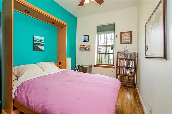 Sold by Avenue Sotheby's International Realty | media 16