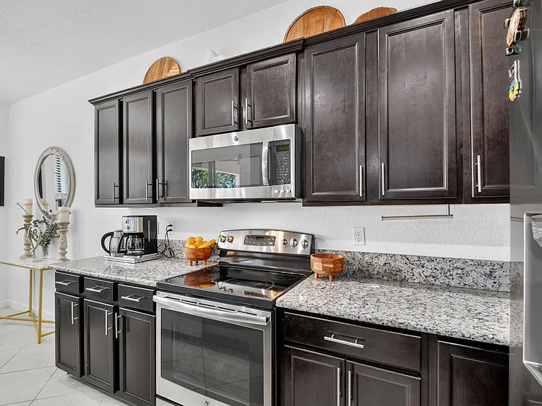 10139 Wellington Parc Dr — Photo 5
