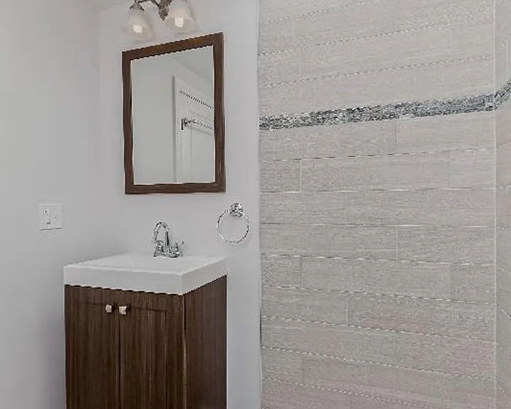 1006 Tremont St #2B — Photo 5