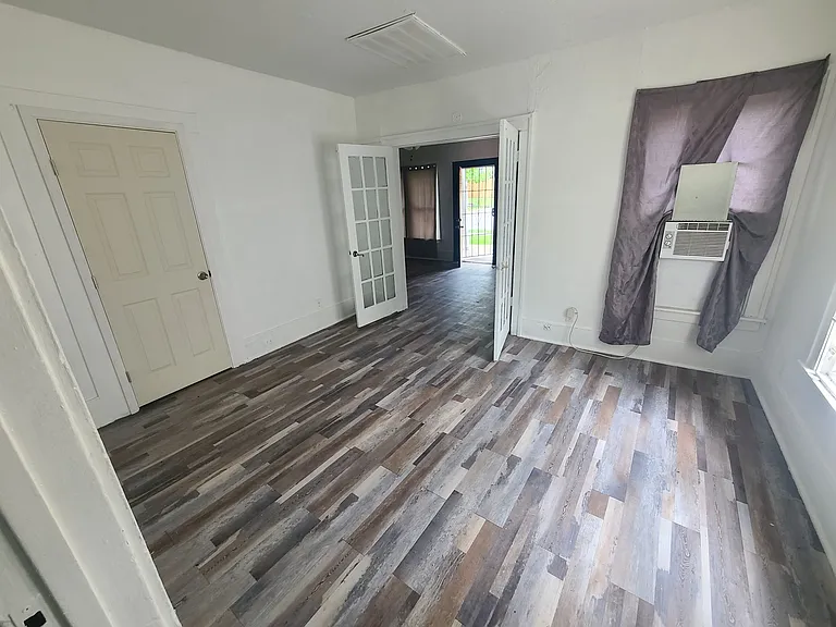 917 W Clarendon Dr — Photo 5