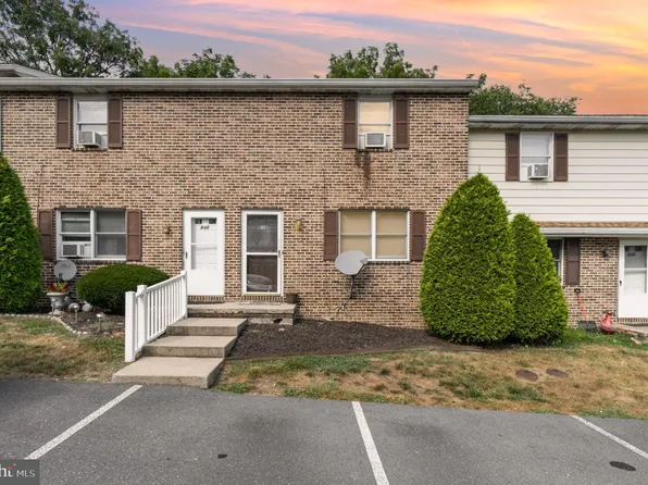 638 Gates Ln, Enola, PA 17025