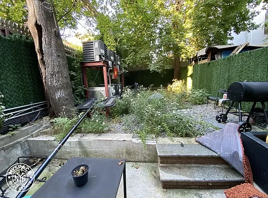 Rented by MySpaceNYC | media 1