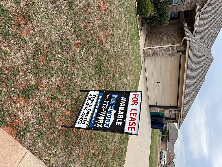 16209 Juliet Dr — Photo 2