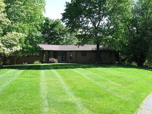 1st image of 685 Snowdon Dr