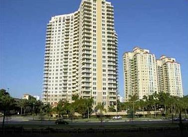 1st image of 19501 W Country Club Dr APT 1513