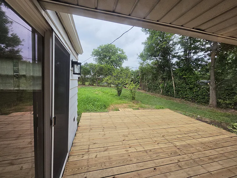 1584 Valdosta Dr — Photo 15