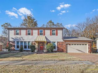 3533 Royal Hills Dr, Saint Louis, MO 63129