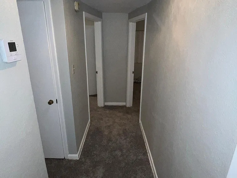 810 S Madison Dr — Photo 11