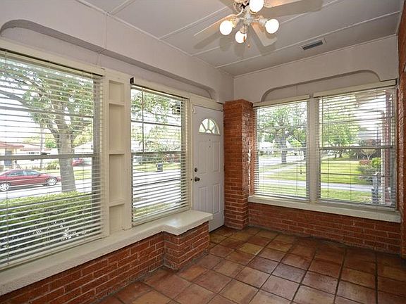 4th image of 906 W Princeton St