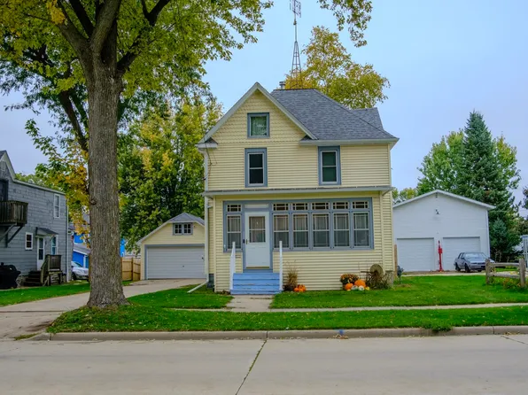 112 Prospect Ave, Beaver Dam, WI 53916