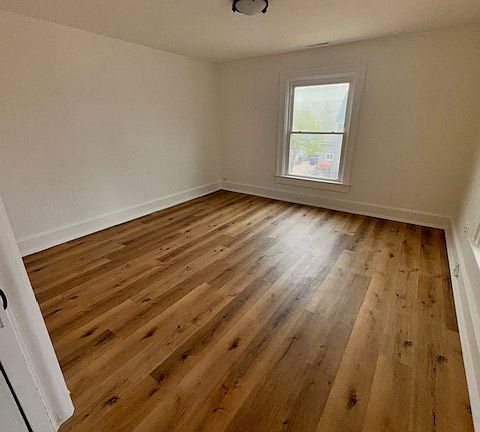 3rd image of 630 Hagerer St #2
