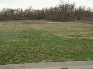 968 Kleefeld Ln, Saint Libory, IL 62282