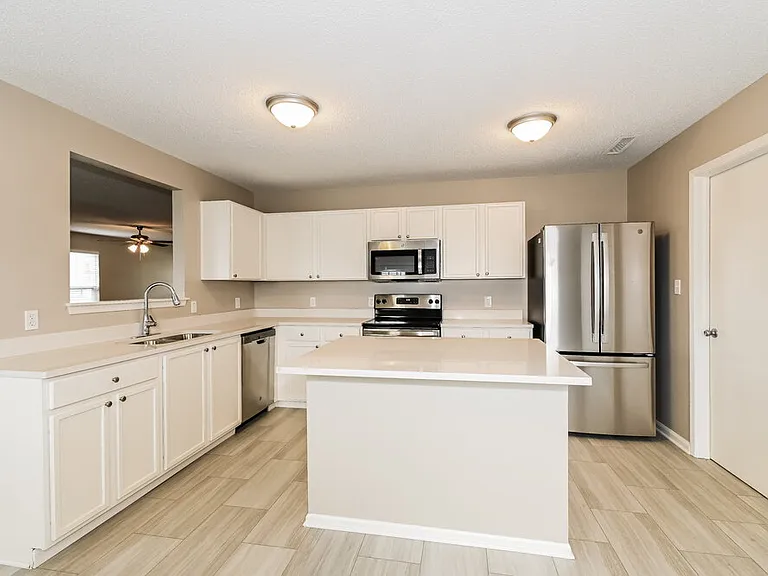 8652 Orchard Grove Ln — Photo 9