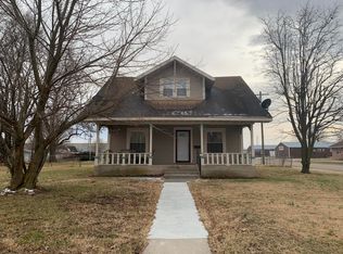 602 E Washington St, Marshfield, MO 65706