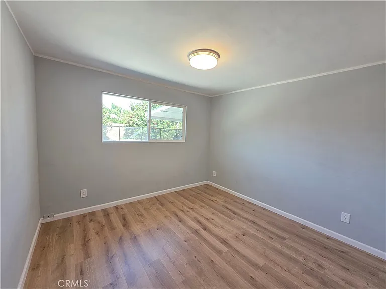 8920 Haddon Ave — Photo 7
