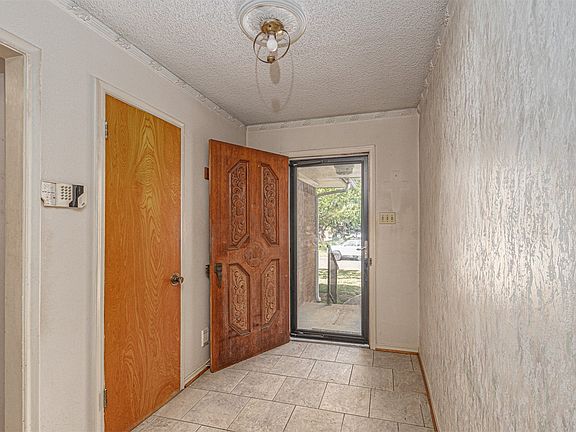 4th image of 5324 Urban Crest Rd