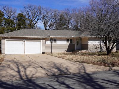 1312 W 9th St, Newton, KS, 67114