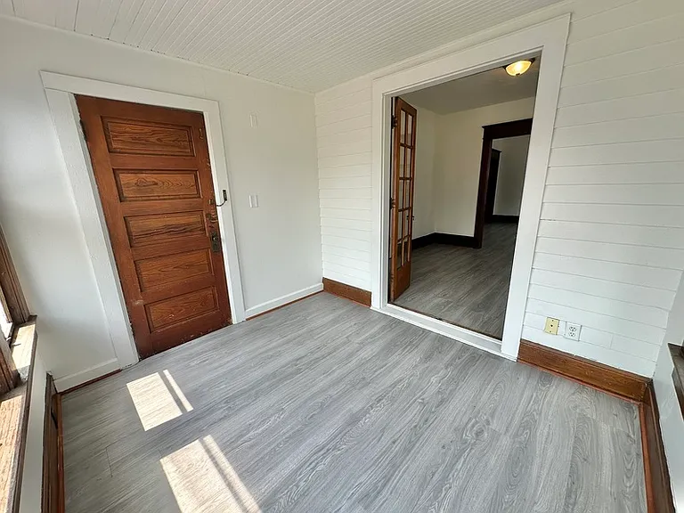 890 Shawano Ave — Photo 15