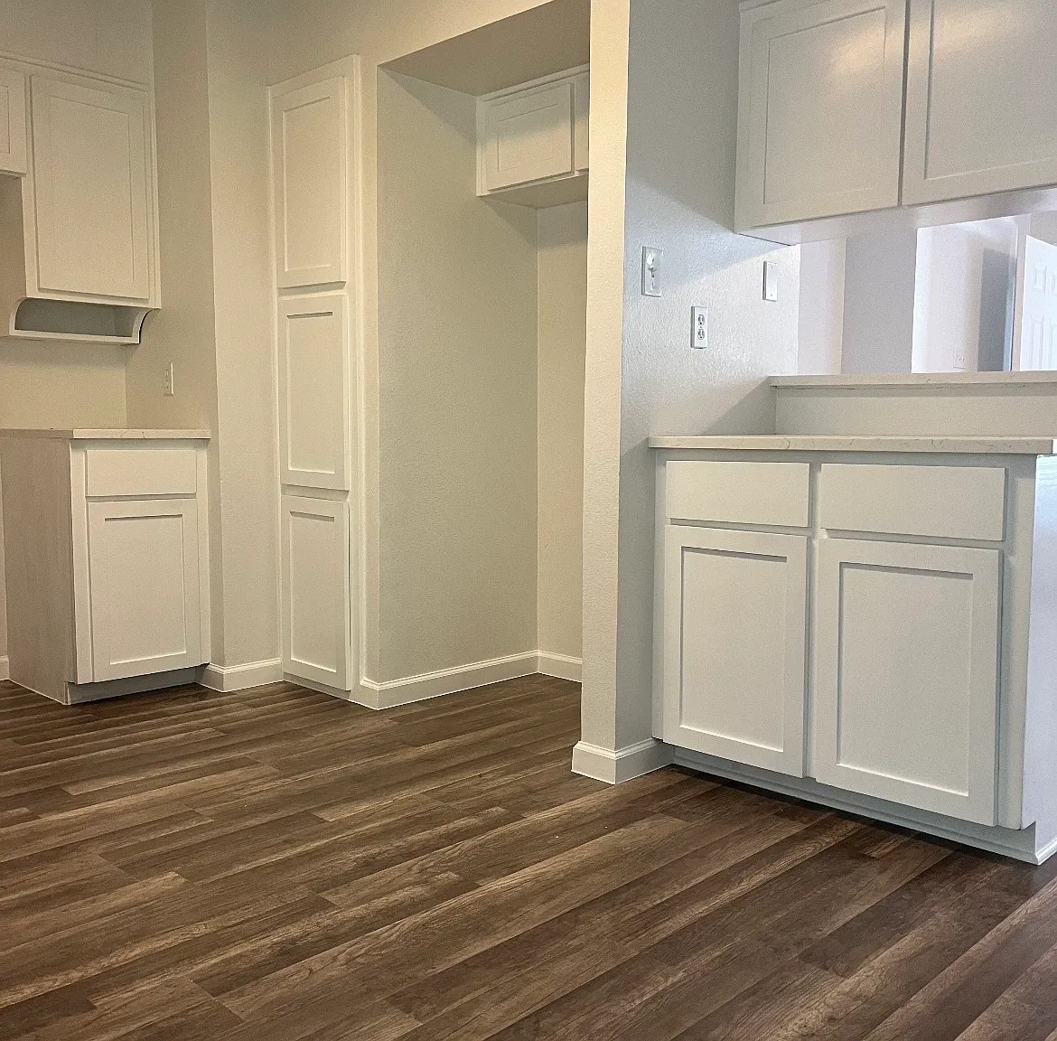 6860 South Creek Drive - 1 — Photo 3