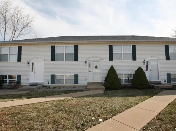 1038 Arlington Ct, Warrenton, MO 63383