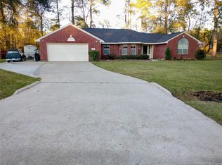 310 Canary St, New Caney, TX 77357