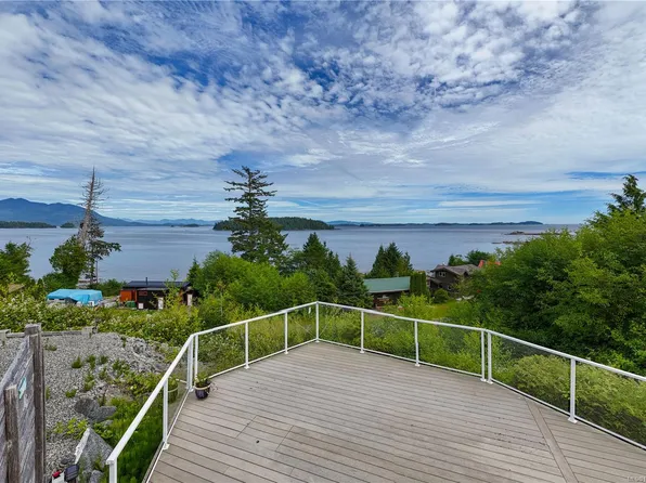 1073 5th Ave, Ucluelet, BC V0R 3A0