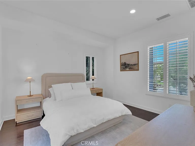 510 E Viewcrest Dr — Photo 57