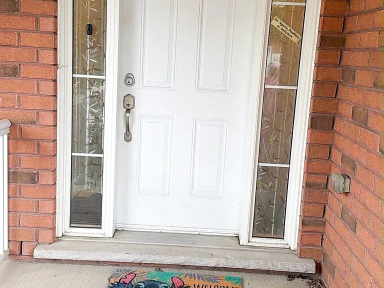 20 McConkey Cres — Photo 12