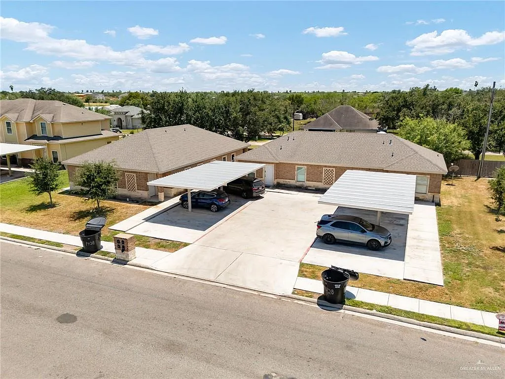 Building Photo - 1428 W Harrison Ave #3