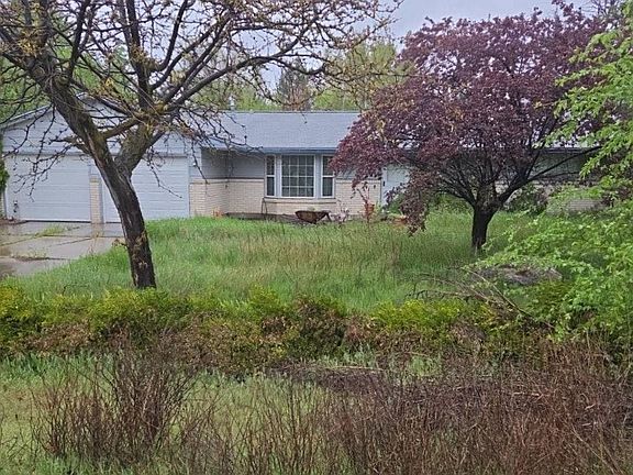 2nd image of 10888 W La Grange St