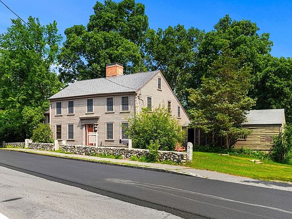 3rd image of 17 Elm St