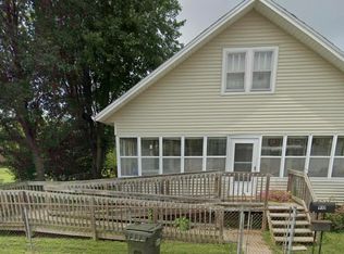 910 William St, Huntingburg, IN 47542