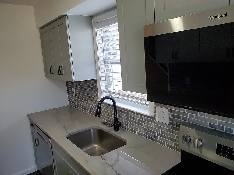 3 Banbury Ct #3 — Photo 16
