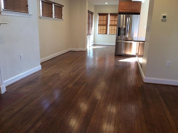 Level 1 Living/Dining/Kitchen/Sunroom