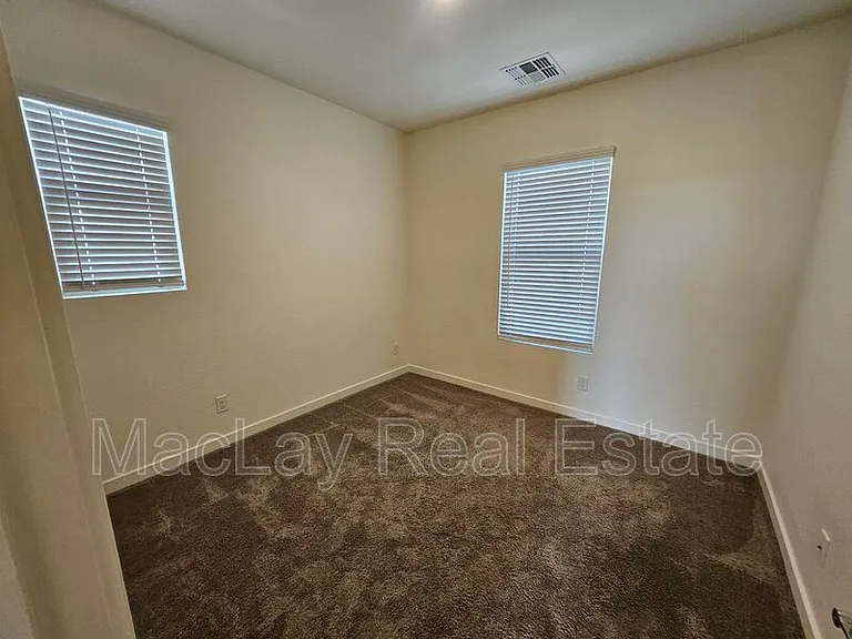 4061 E Pony Ln #101 — Photo 16