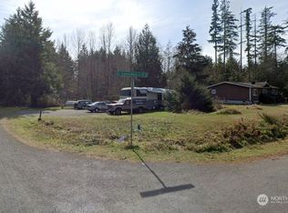 620 E Lakeshore Dr E, Shelton, WA