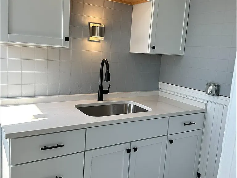 31 Granby Rd #3 — Photo 1