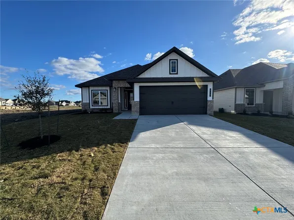 911 James Parker Cir, Killeen, TX 76542