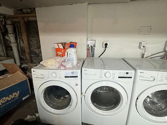 3rd image of 32-24 38th St #1
