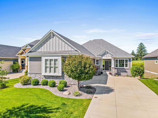 1972 Annika Dr N, Lake Elmo, MN 55042