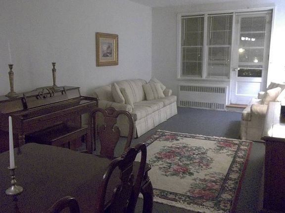 4th image of 315 King St APT 2B